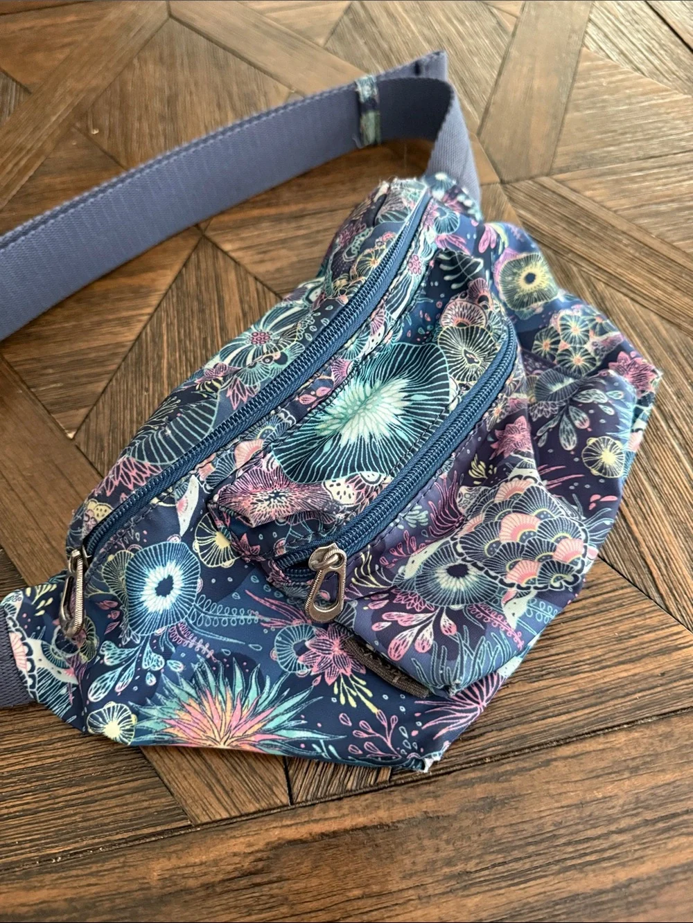Sakroots Royal Blue Seascape Belt Bag Turtle Ocean Print Fanny Pack Crossbody